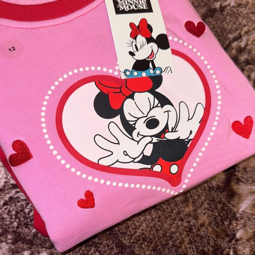 Disney Minnie Mouse Red Heart Gift Box - Picture 5 of 7